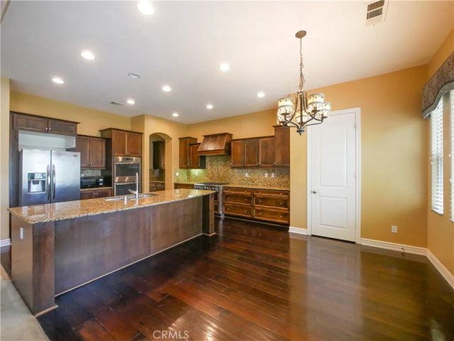 8203 Soft Winds, Corona, CA 92883