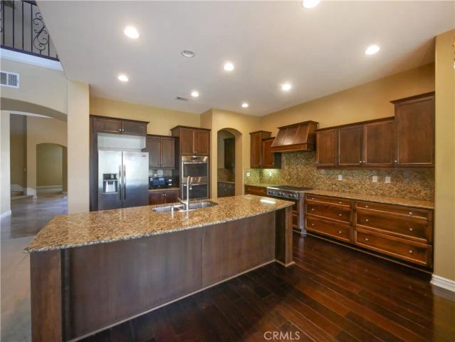 8203 Soft Winds, Corona, CA 92883