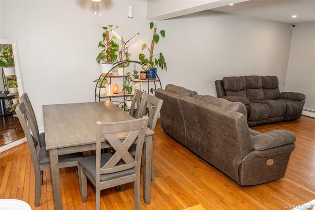 160 Pennsylvania Avenue, Medford, NY 11763