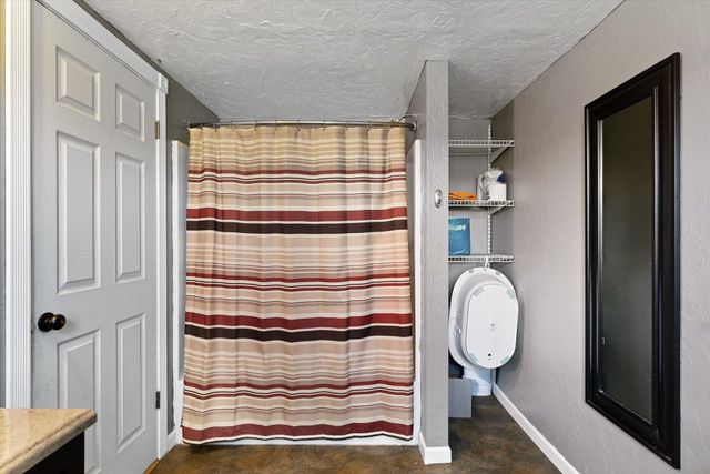 15217 E 16th Ave, Spokane Valley, WA 99037