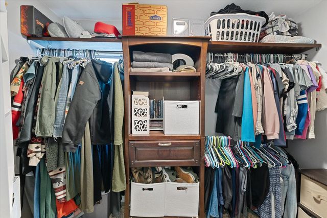 15217 E 16th Ave, Spokane Valley, WA 99037