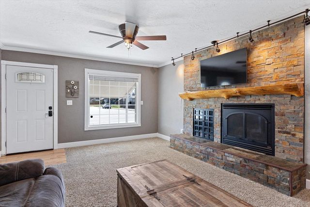 15217 E 16th Ave, Spokane Valley, WA 99037