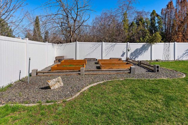 15217 E 16th Ave, Spokane Valley, WA 99037