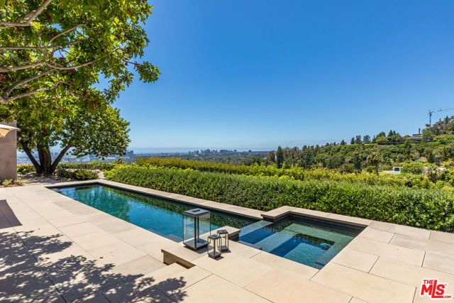 1016 N Hillcrest Road, Beverly Hills, CA 90210