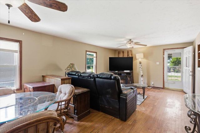 4609 NAVAJO Street, Council Bluffs, IA 51501