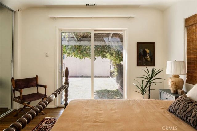 11318 Martha, North Hollywood, CA 91601