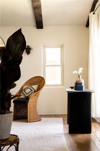 11318 Martha, North Hollywood, CA 91601
