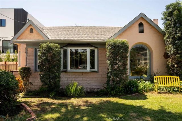 11318 Martha, North Hollywood, CA 91601