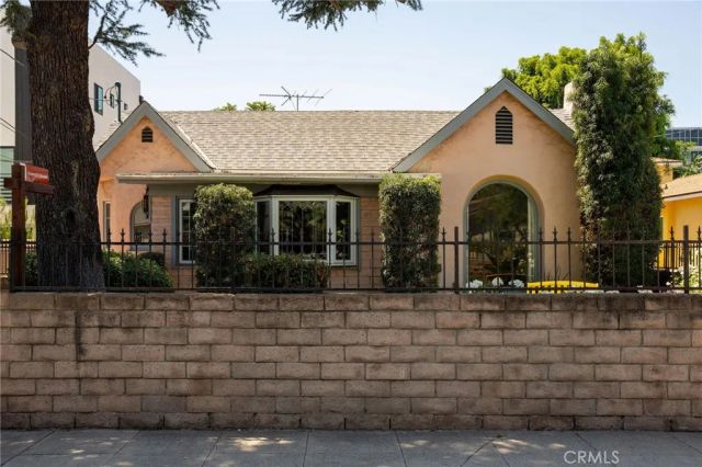 11318 Martha, North Hollywood, CA 91601