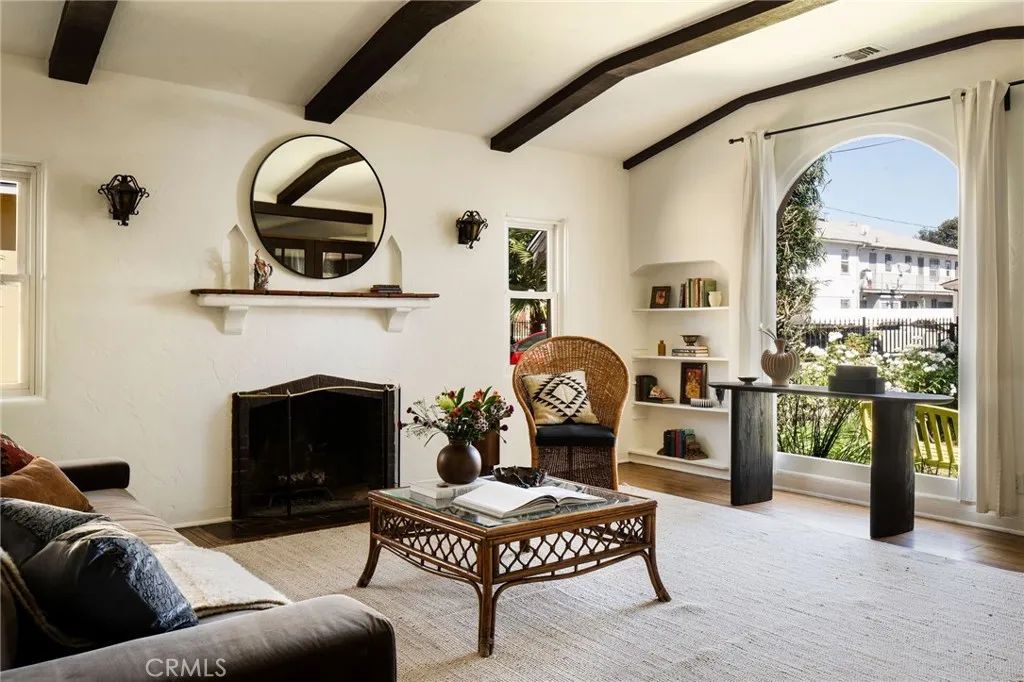 11318 Martha, North Hollywood, CA 91601