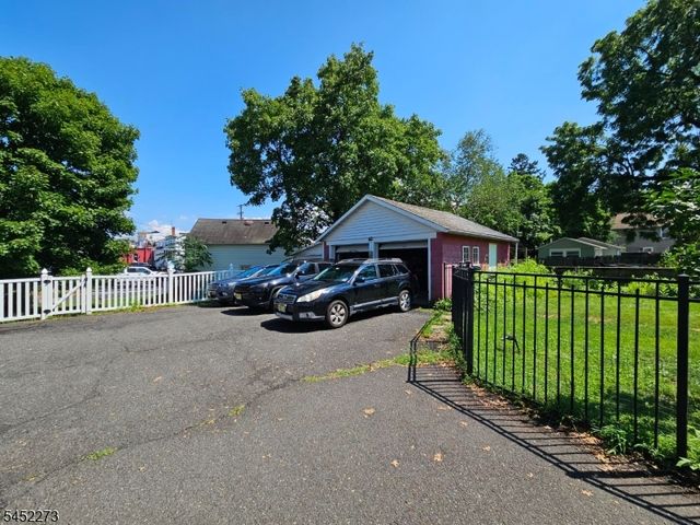 55 Park Ave, Flemington Boro, NJ 08822