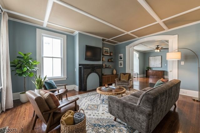 55 Park Ave, Flemington Boro, NJ 08822