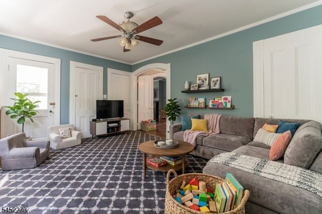 55 Park Ave, Flemington Boro, NJ 08822