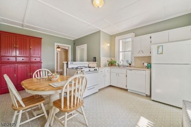 55 Park Ave, Flemington Boro, NJ 08822