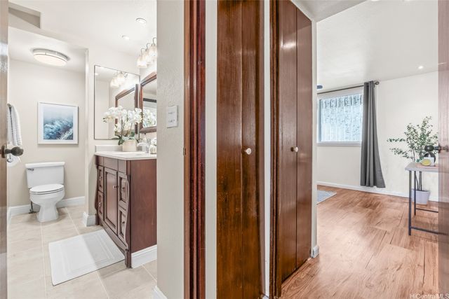 500 Lunalilo Home Road 22C, Honolulu, HI 96825