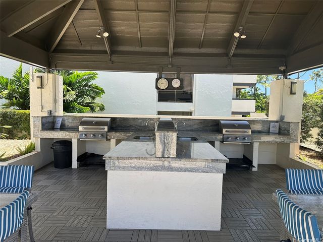 500 Lunalilo Home Road 22C, Honolulu, HI 96825