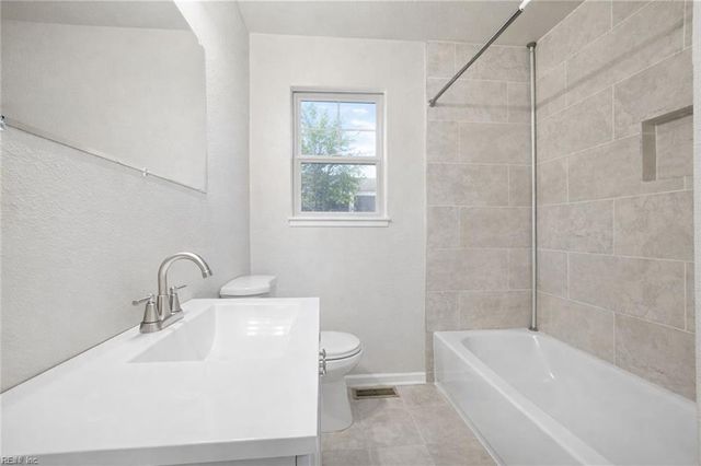 1307 Colebrook DR, Hampton, VA 23669