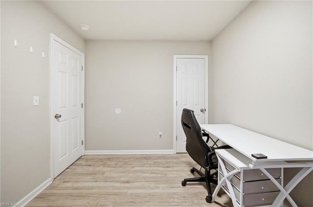 1307 Colebrook DR, Hampton, VA 23669