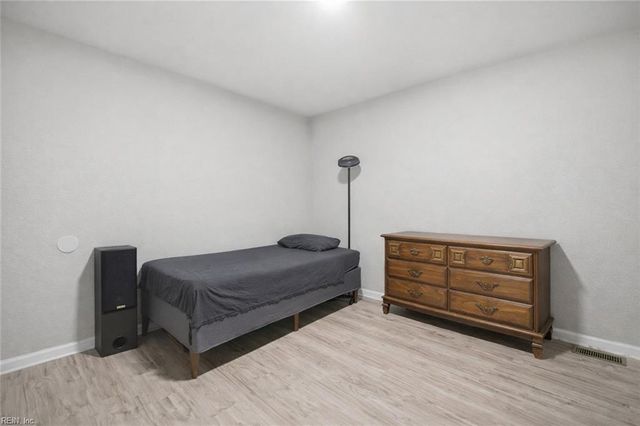 1307 Colebrook DR, Hampton, VA 23669