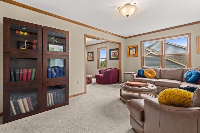 1211 Highpoint LANE, Waukesha, WI 53189
