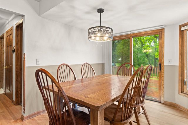 1211 Highpoint LANE, Waukesha, WI 53189