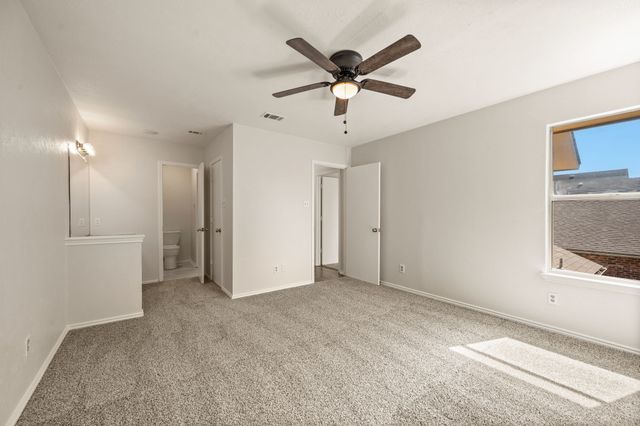4640 Waterway Drive N, Fort Worth, TX 76137