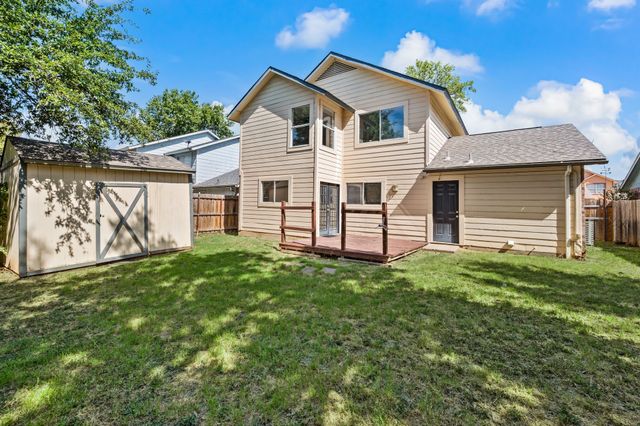 4640 Waterway Drive N, Fort Worth, TX 76137