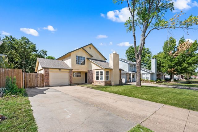 4640 Waterway Drive N, Fort Worth, TX 76137