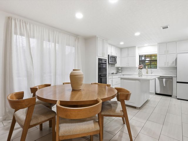 3516 Henry Court, Arlington, TX 76017