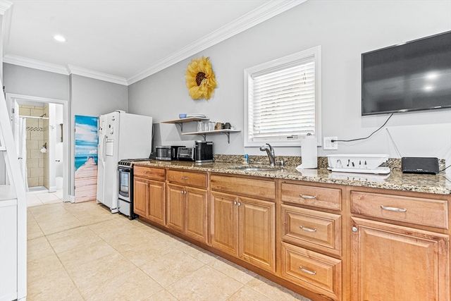 8 Glen St., Saugus, MA 01906