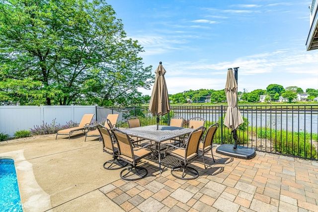 8 Glen St., Saugus, MA 01906