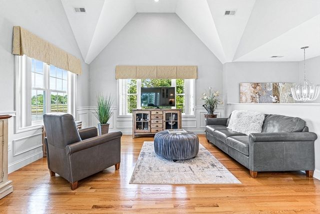 8 Glen St., Saugus, MA 01906