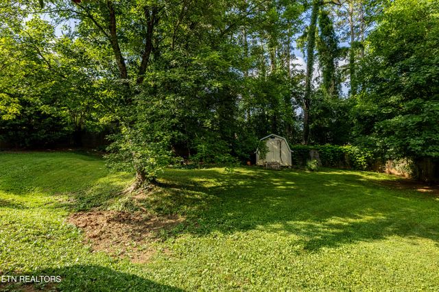 818 Vinson Lane, Knoxville, TN 37923