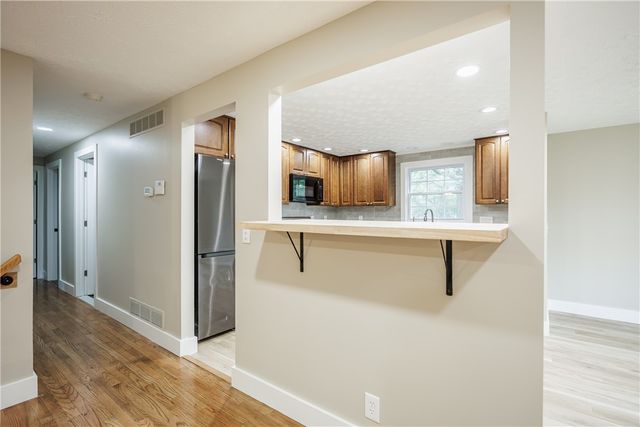 24 Carriage Court, Pittsford, NY 14534