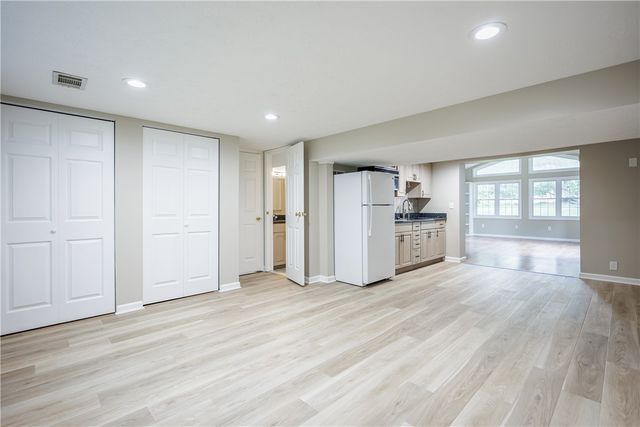 24 Carriage Court, Pittsford, NY 14534