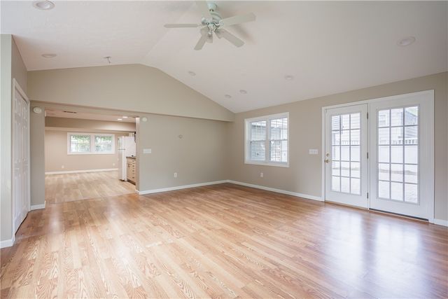 24 Carriage Court, Pittsford, NY 14534