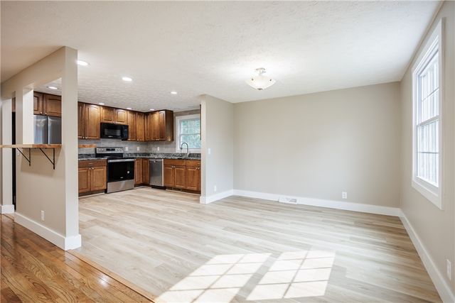24 Carriage Court, Pittsford, NY 14534