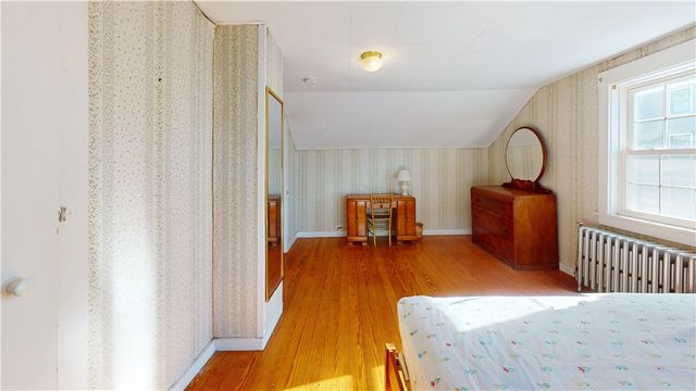 26 Freebody Street, Newport, RI 02840