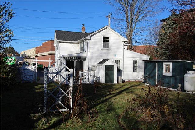 26 Freebody Street, Newport, RI 02840