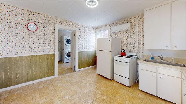 26 Freebody Street, Newport, RI 02840