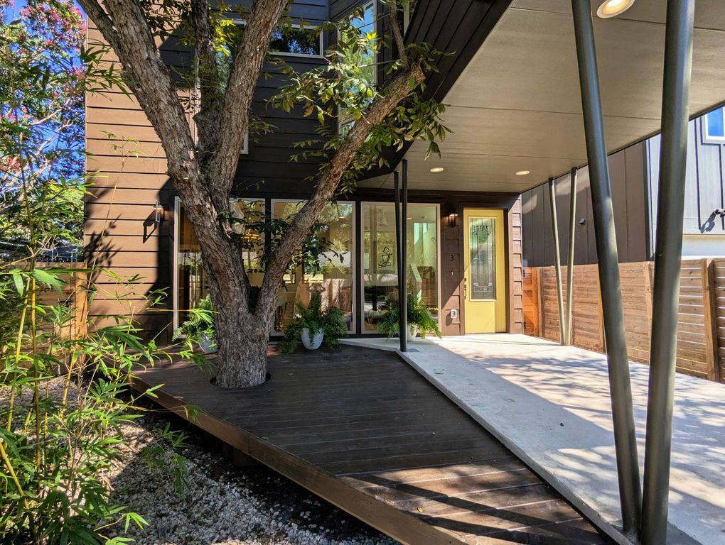 4614 Philco DR 3, Austin, TX 78745