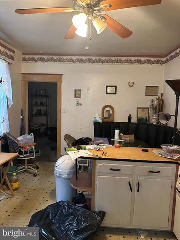 5730 KEMBLE AVE, Philadelphia, PA 19141