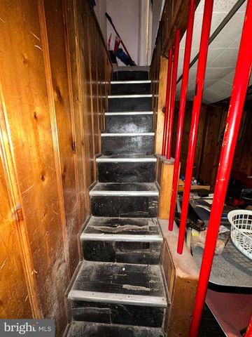 5730 KEMBLE AVE, Philadelphia, PA 19141