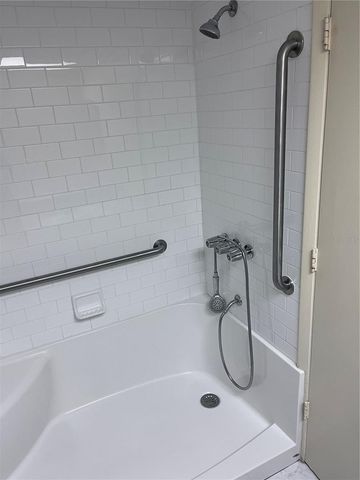 315 30TH AVENUE W B203, Bradenton, FL 34205