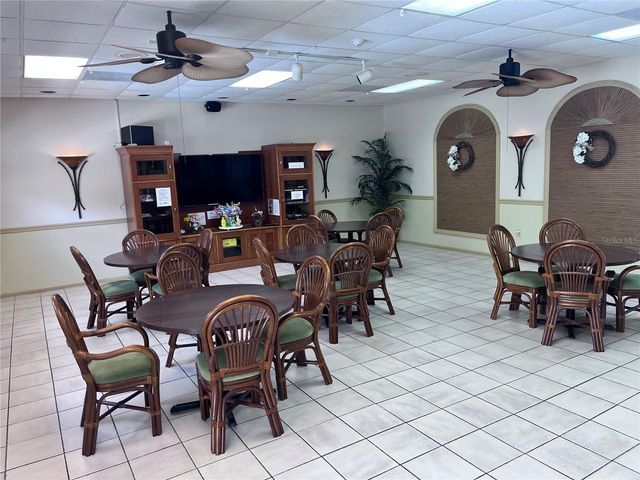 315 30TH AVENUE W B203, Bradenton, FL 34205