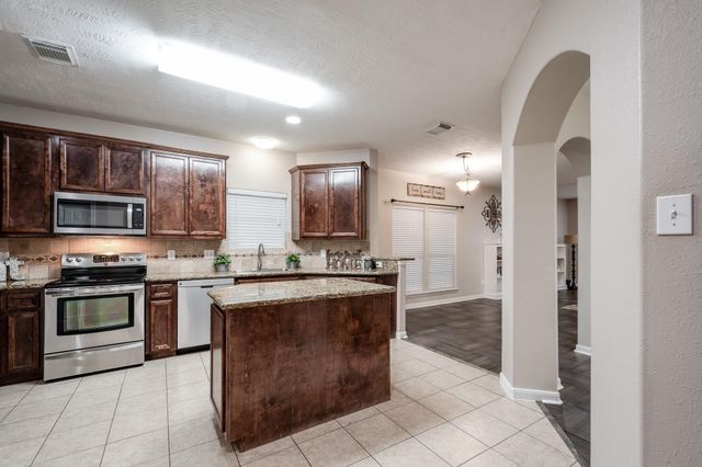 16148 Broadwater Drive, Crosby, TX 77532
