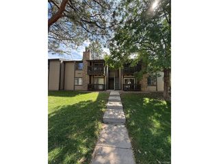 1760 S Pitkin Cir B, Aurora, CO 80017