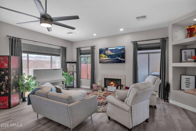 3917 E CARTER Drive, Phoenix, AZ 85042