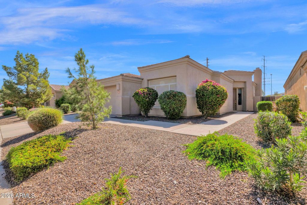 3917 E CARTER Drive, Phoenix, AZ 85042 — photo 2