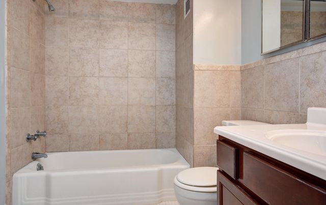1620 E Broad Street, 1009, Columbus, OH 43203